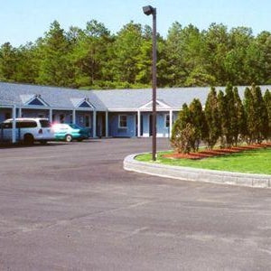 Red Carpet Inn & Suites Hammonton NJ Route-30E Thumbnail