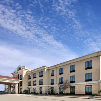 Holiday Inn Express Hotel & Suites Floresville By IHG Thumbnail