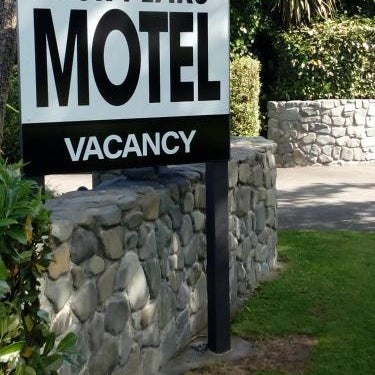 Four Peaks Motel