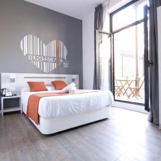 Hostal Live Barcelona Thumbnail
