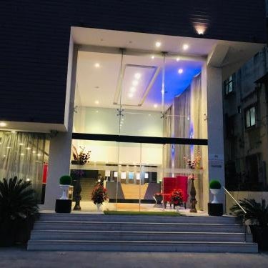 Veronica Hotels