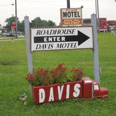 Davis Motel Thumbnail