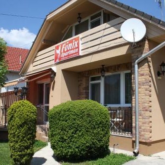Főnix Apartmanház