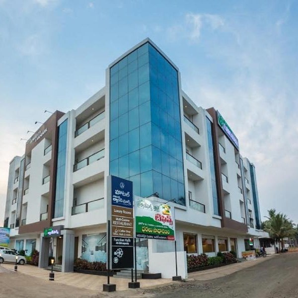 Hotel Somisetty Landmark