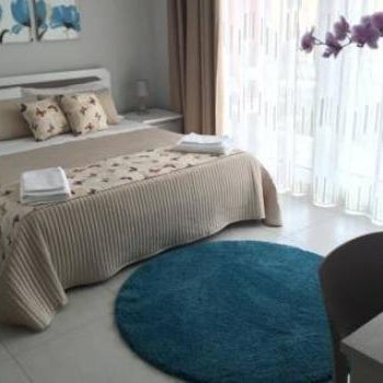 Pietra Bianca Rooms