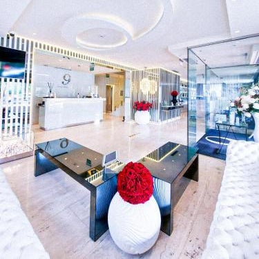 Hotel 9