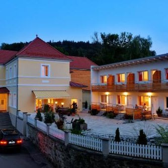 Hotel Garni Pension Gambrinus