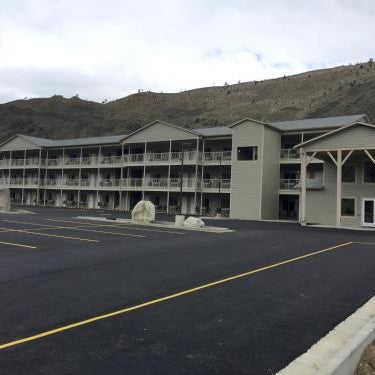 Yellowstone Big Rock Inn Thumbnail