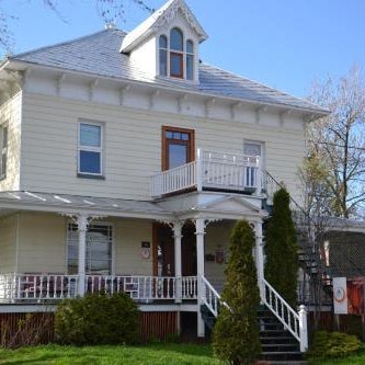 Auberge Internationale de Rivière-du-Loup O76381 Thumbnail