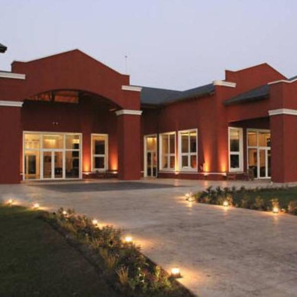 Howard Johnson Hotel & Convention Center Ezeiza Thumbnail