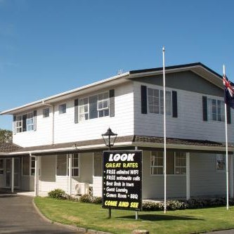 Colonial On Gladstone Motel