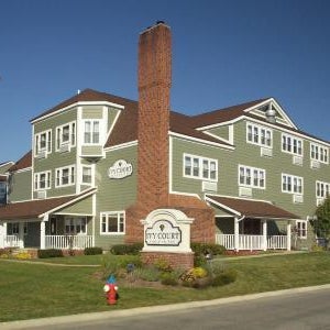 Ivy Court Inn and Suites Thumbnail
