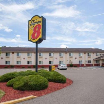 Super 8 by Wyndham Sidney NY Thumbnail