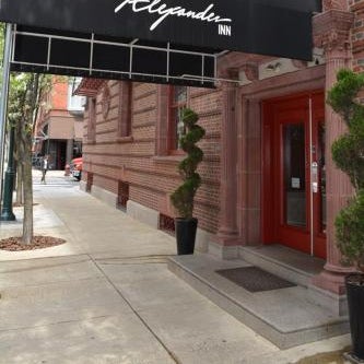Alexander Inn