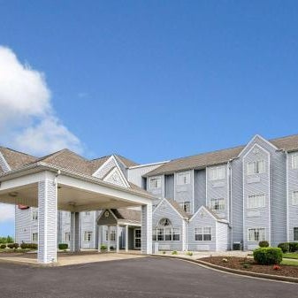Econo Lodge Inn & Suites Evansville Thumbnail