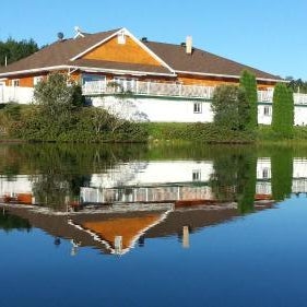 Auberge Du Lac Malcom Thumbnail