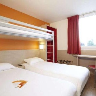 B&B HOTEL Lyon Aéroport Saint-Quentin-Fallavier
