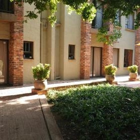 24 Onvrey Guest House Thumbnail