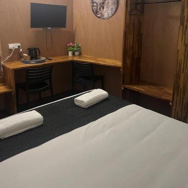 Gin Gin Budget Accommodation