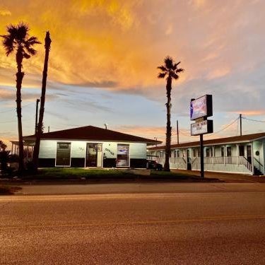 Amelia's Landing Thumbnail