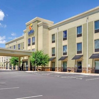 Comfort Inn & Suites Lynchburg Thumbnail