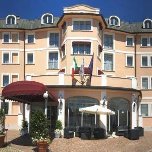 Green Hotel Thumbnail