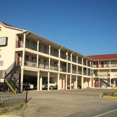Texas Inn Waxahachie Thumbnail