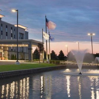 Hampton Inn By Hilton & Suites Kenosha Thumbnail