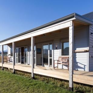 Shotover Country Cottages Thumbnail
