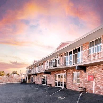 Alexandra Heights Motel