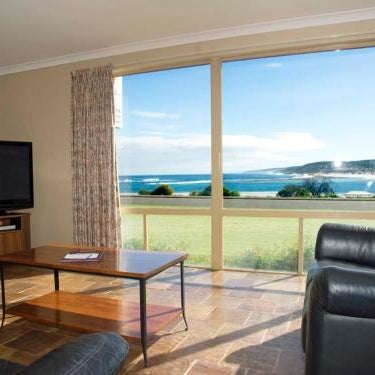 Pelican Shore Oceanfront Villa 6