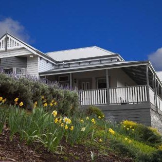 House on the Hill Bed and Breakfast Thumbnail