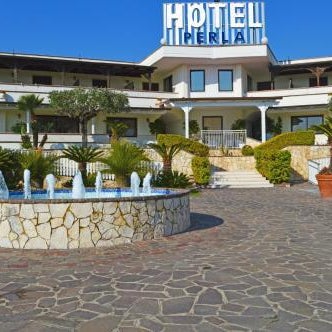 Perla Hotel & Garden