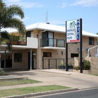 Emerald Central Palms Motel