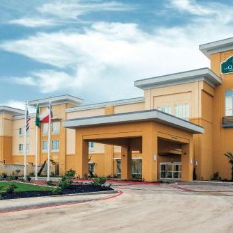 La Quinta Inn & Suites by Wyndham Cotulla