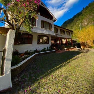Hotel Volcano Baños Thumbnail