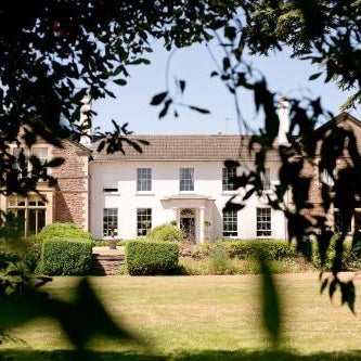 Glewstone Court Country House Hotel