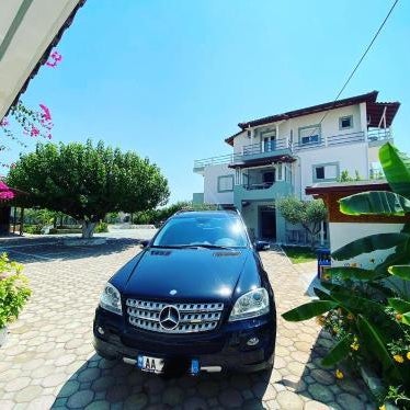 Yard Paradise Rooms Dhermi Thumbnail