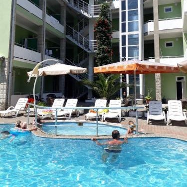 Green House Hotel Thumbnail