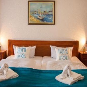 Hotel Atlantis Thumbnail