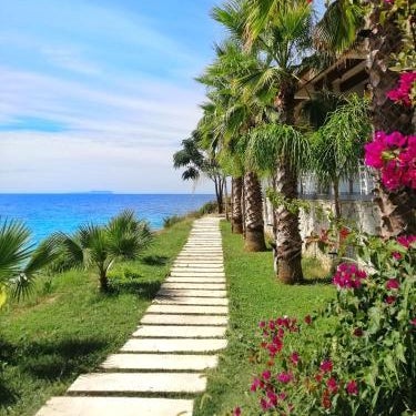 Hotel Summer Dream Thumbnail