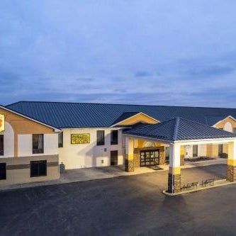 Super 8 by Wyndham Shepherdsville Thumbnail