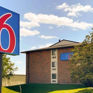 Motel 6 Elk Grove Village - O'Hare Thumbnail