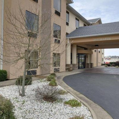 Quality Inn & Suites Malvern Thumbnail