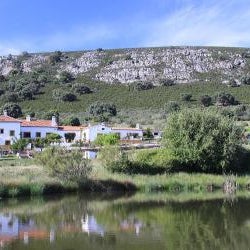 Palacio Viejo de Las Corchuelas