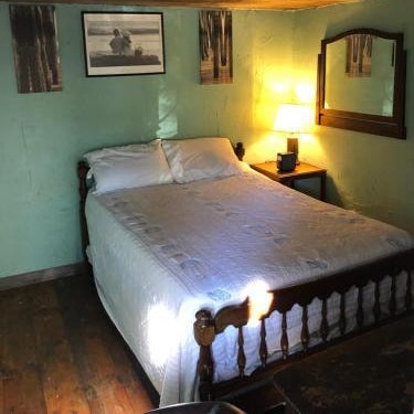 Seafarer Inn and Cottages Thumbnail