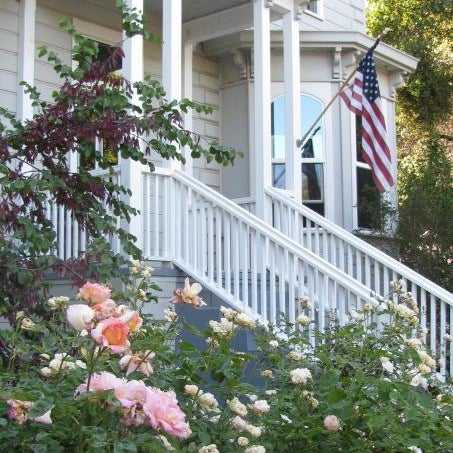 Yosemite Rose Bed and Breakfast Thumbnail