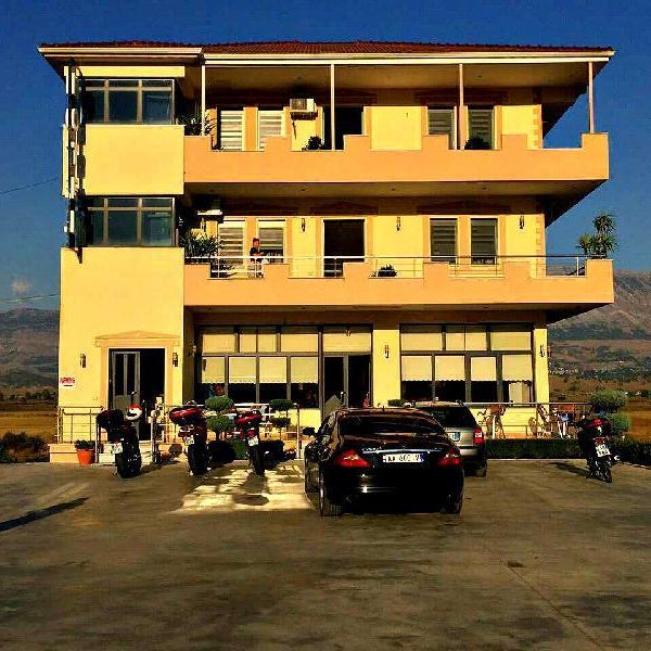 Hotel Selfo Thumbnail