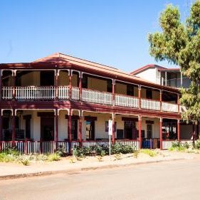Beadon Bay Hotel