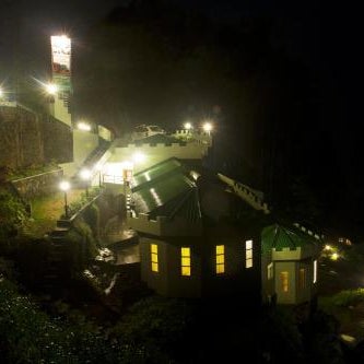 Blackwood hotel and bungalow